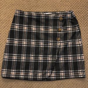 Plaid Hollister mini skirt with button detail